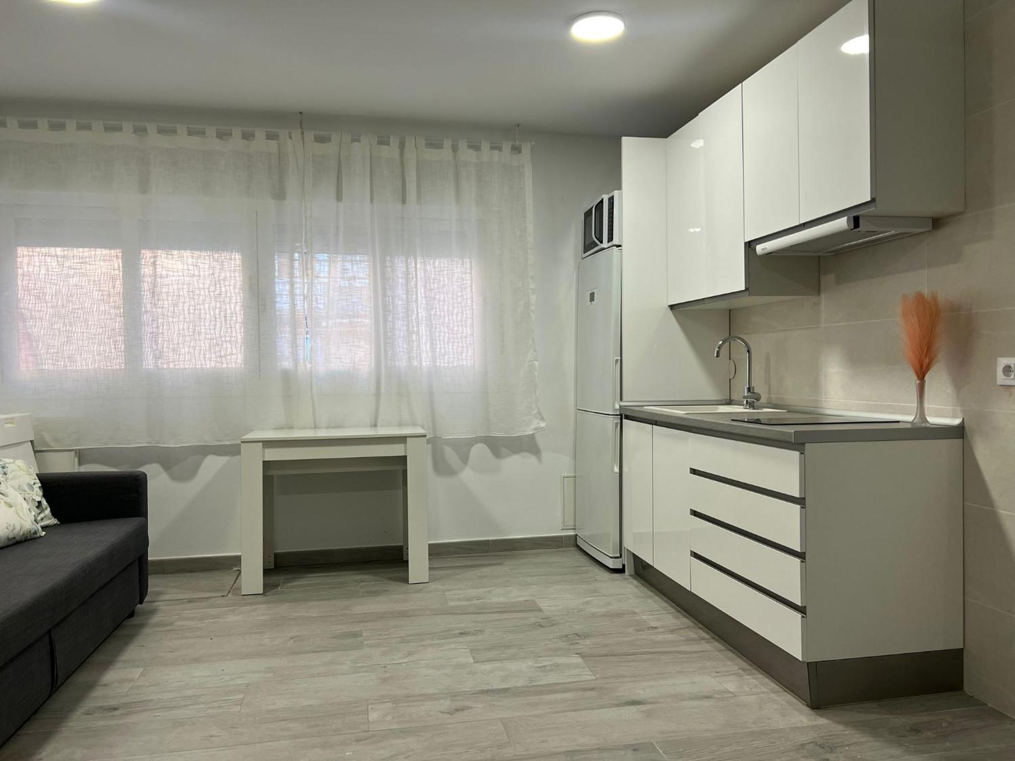 Cozy Apartment Up To 6 Persons 3 Min To Metro Madrid Kültér fotó